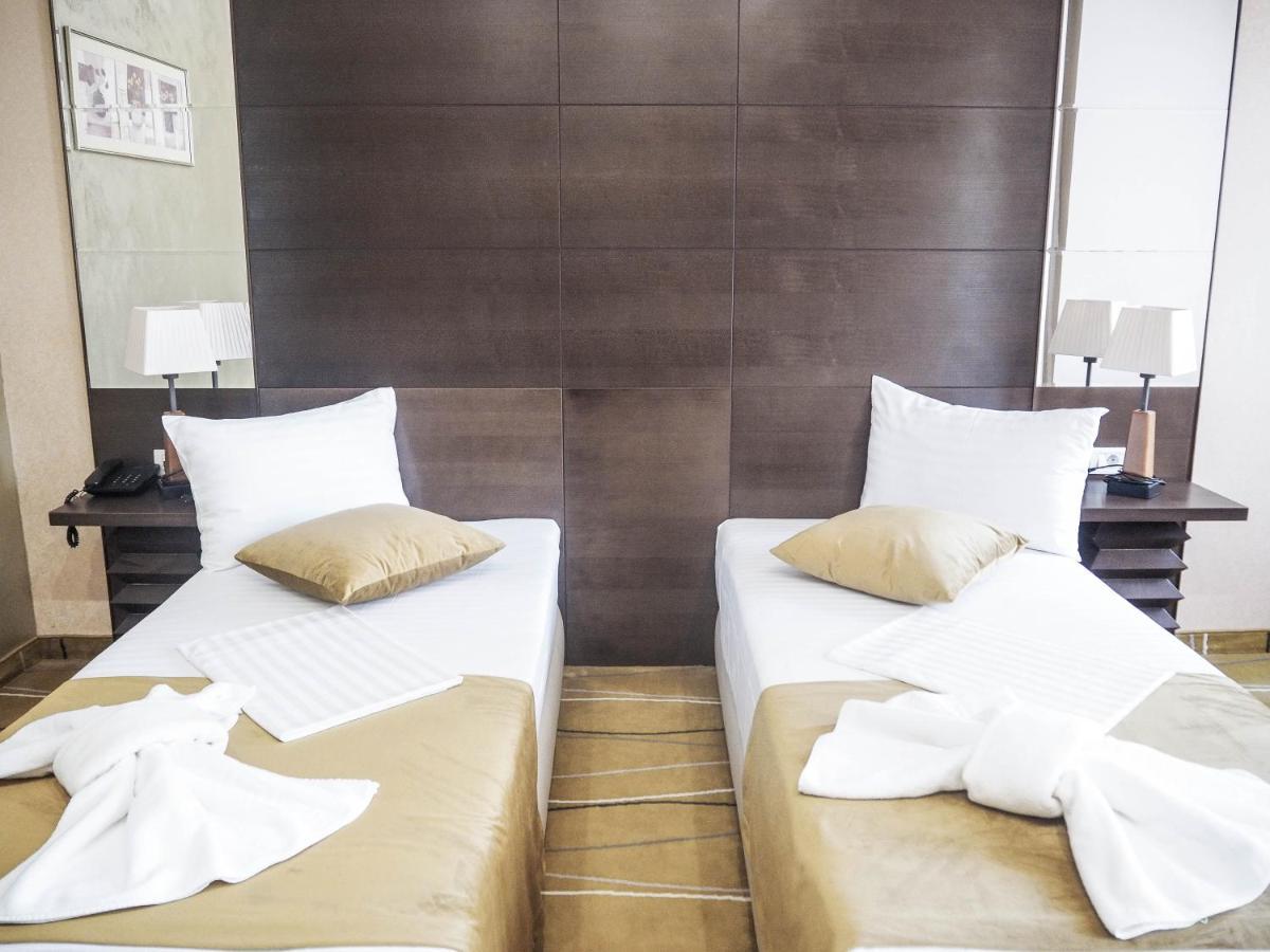 Twin Room,1132504725:JPEG